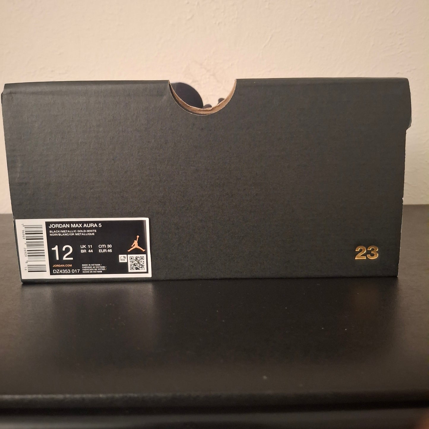 JORDAN MAX AURA 5- Size 12